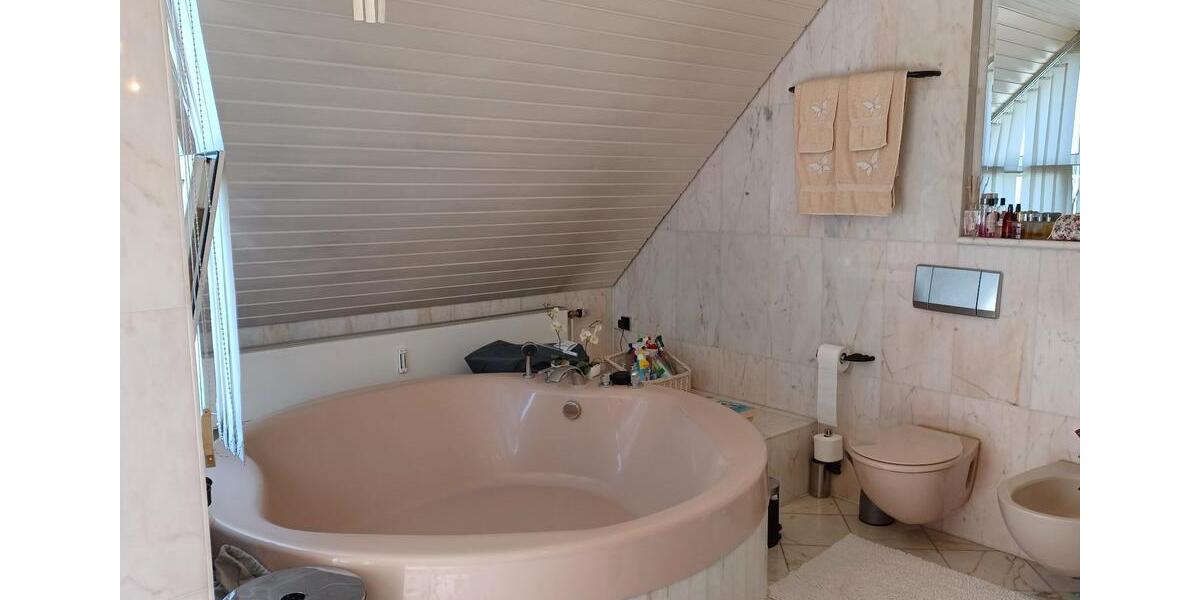 Maisonettenwohnung Ravensburg - 3 Zimmer, 121 m&sup2;, 1.200&euro; | Angebot:26384354