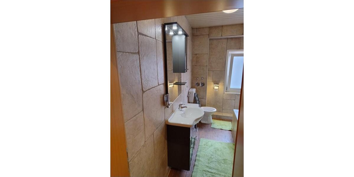 Etagenwohnung Kornwestheim - 5 Zimmer, 110 m&sup2;, 500&euro; | Angebot:25856633