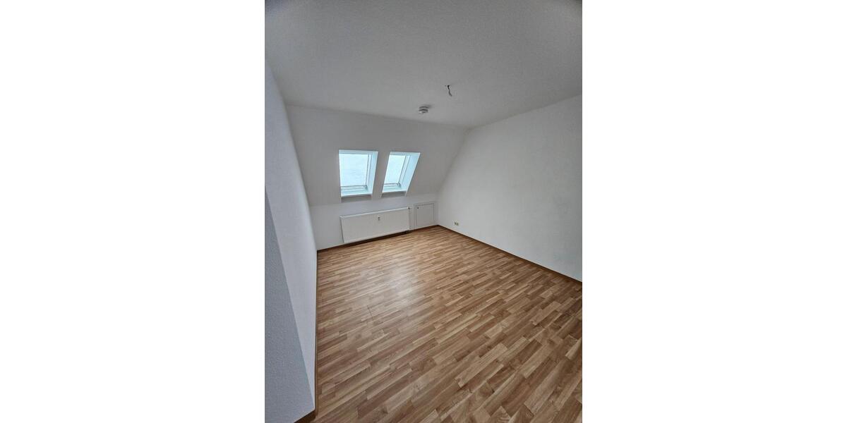 Dachgeschoßwohnung Ehrenfriedersdorf - 2 Zimmer, 59 m&sup2;, 351&euro; | Angebot:24749315