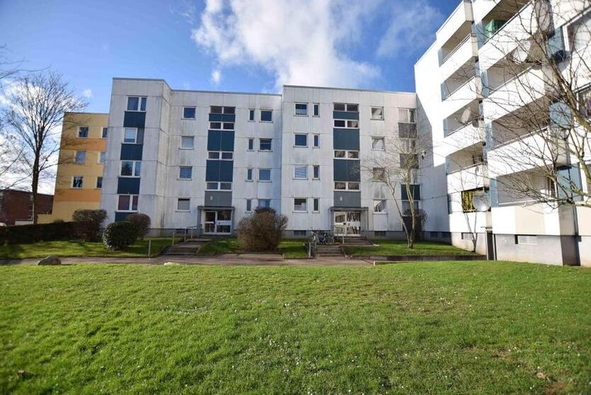 Renovierte 3-RaumWohnung mit Balkon und Tageslichtbad