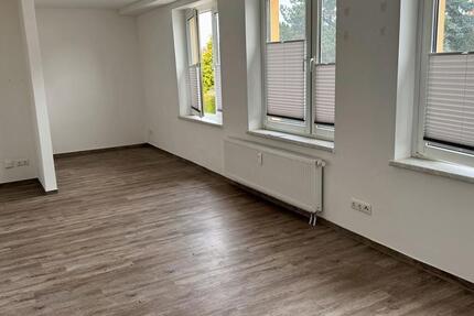 Wohnung Rosenow - 1 Zimmer, 30 m&sup2;, 476&euro; | Angebot:23293975