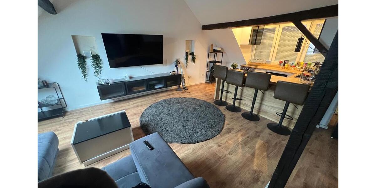 3 Zimmer Wohnung zu vermieten DG möbeliert zimmer