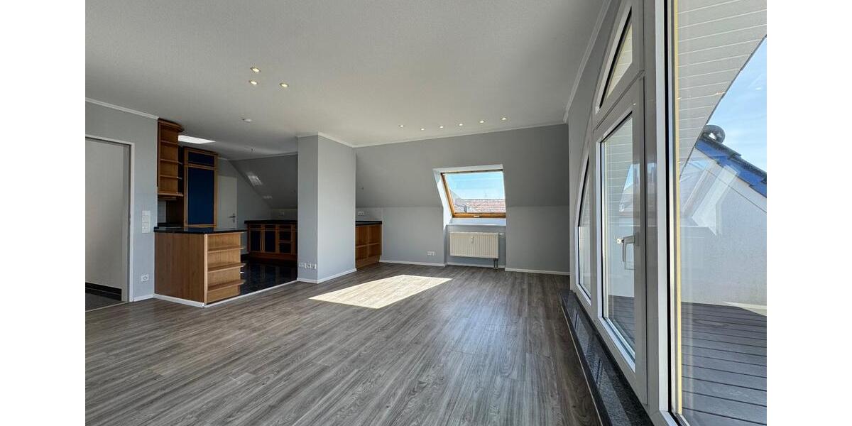 Einfamilienhaus Neumünster - 5 Zimmer, 140 m&sup2;, 1.200&euro; | Angebot:25871149