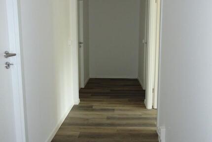 Wohnung Stralsund Knieper - 3 Zimmer, 57 m&sup2;, 300&euro; | Angebot:25055410