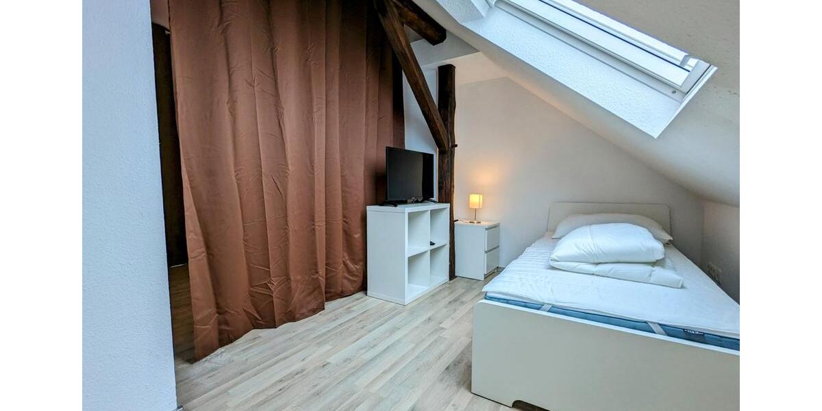 Wohnen auf Zeit Bremen - 5 Zimmer, 200 m&sup2;, 20&euro; | Angebot:14569036