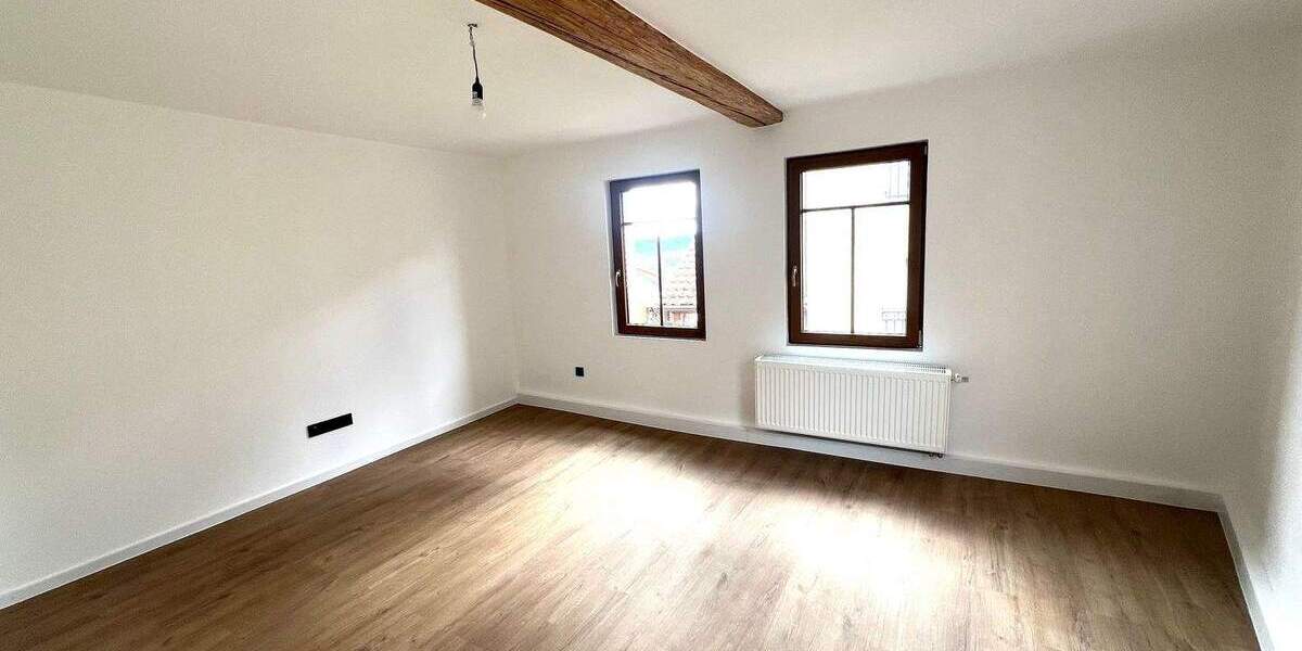 Mehrfamilienhaus, Wohnhaus Nußbaum - 1 Zimmer, 354 m&sup2;, 4.000&euro; | Angebot:25683780