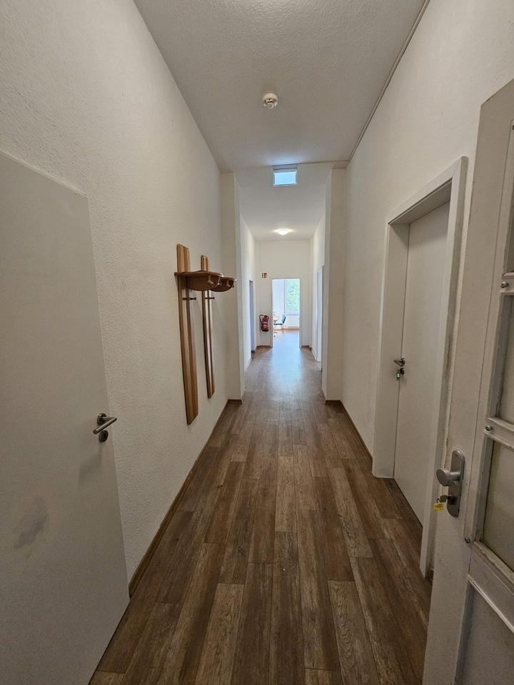 WG-geeignete 4 Zimmer Wohnung in der Innenstadt zimmer