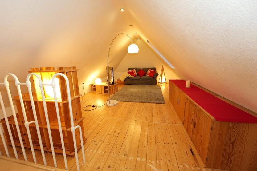 23qm WG-Zimmer (Fußbodenfläche 40qm) ruhig Wohngemeinschaft zimmer