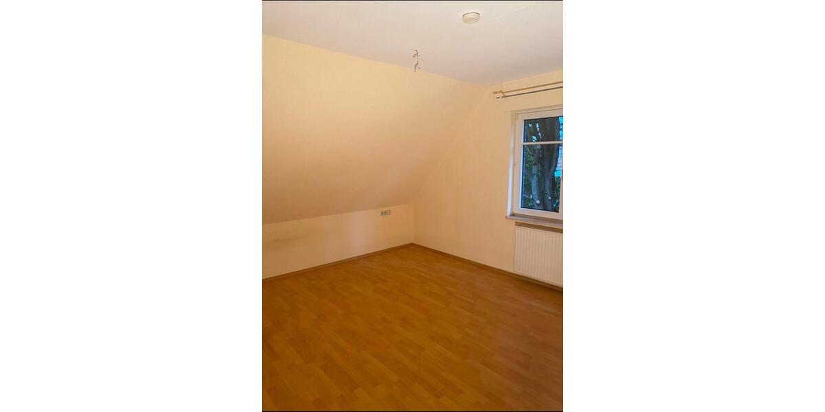 Etagenwohnung Essen (Oldenburg) - 4 Zimmer, 120 m&sup2;, 850&euro; | Angebot:25294315