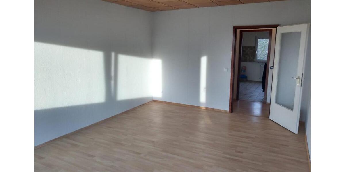 Helle 3-Zimmer-Wohnung mit Balkon in DU-Großenbaum 3 zimmer