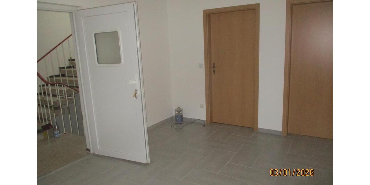 Etagenwohnung Sankt Ingbert - 4 Zimmer, 108 m&sup2;, 1.000&euro; | Angebot:24849552