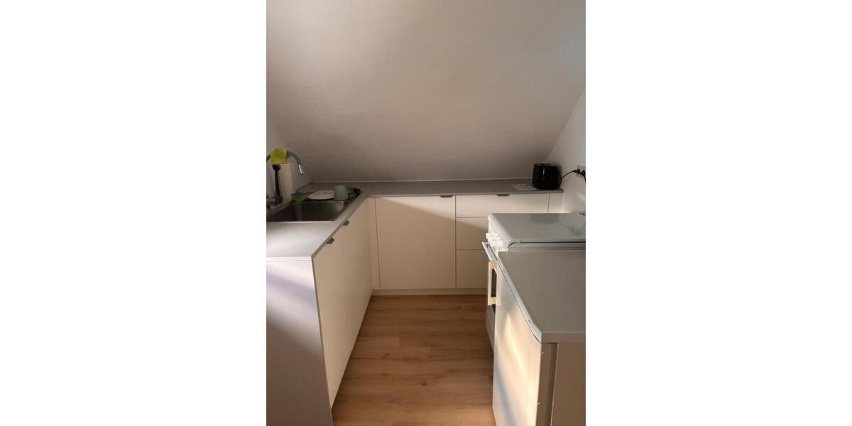 Dachgeschoßwohnung Stuttgart Vaihingen - 3 Zimmer, 47 m&sup2;, 1.000&euro; | Angebot:26699916