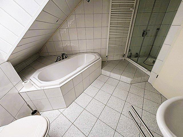 Dachgeschoßwohnung Neckarsulm - 3.5 Zimmer, 101 m&sup2;, 1.040&euro; | Angebot:26631982