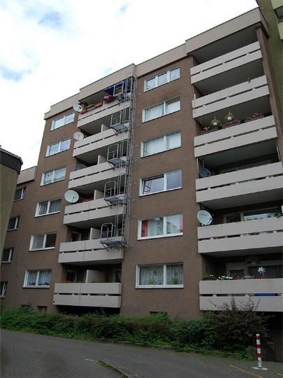 AC-Zentrum: Schöne helle 1-Zi.-Whg. m. Balk. u. sep. Küche, beste Citylage zw. Markt u. RWTH - !WBS!