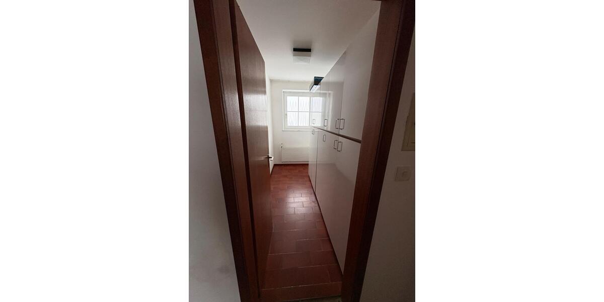 Erdgeschoßwohnung Neukirchen vorm Wald - 4 Zimmer, 110 m&sup2;, 900&euro; | Angebot:24893404