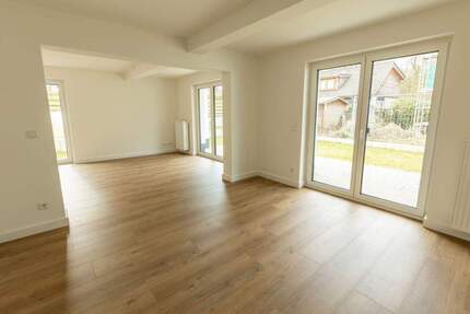 Haus Hamburg Rissen - 4 Zimmer, 100 m&sup2;, 1.990&euro; | Angebot:24520258