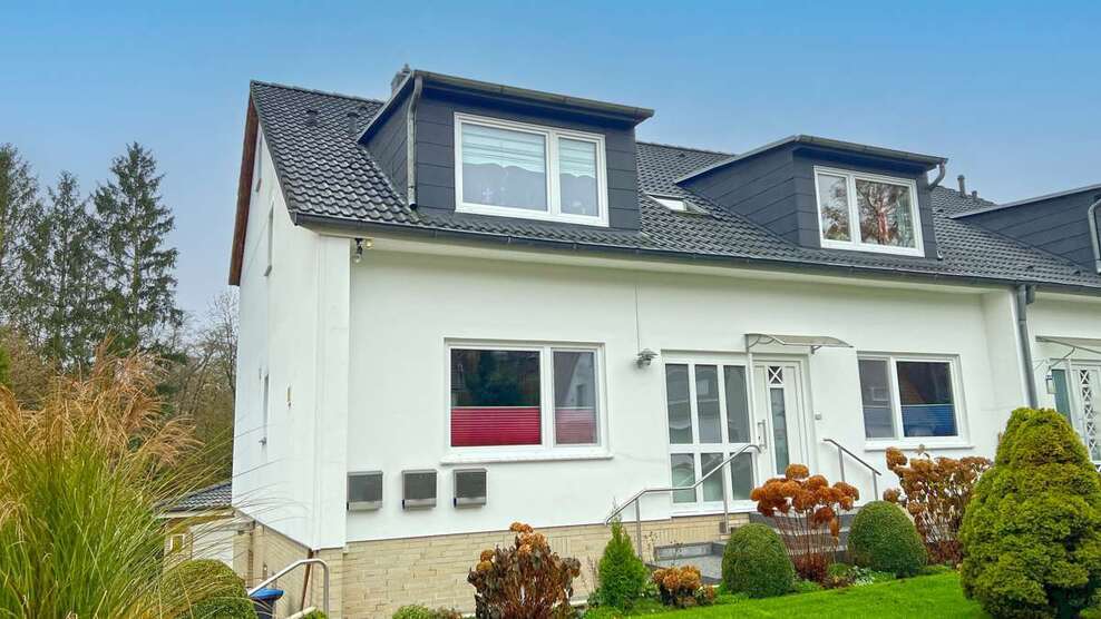 Wohnung zum Mieten in Hamburg 1.045 € 87 m² 3 zimmer