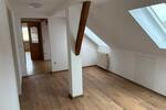 Dachgeschoßwohnung Kößlarn - 3.5 Zimmer, 105 m&sup2;, 520&euro; | Angebot:26039846