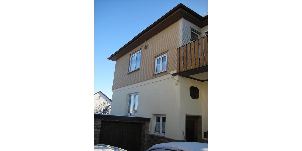 Etagenwohnung Waldenburg - 4 Zimmer, 98 m&sup2;, 800&euro; | Angebot:25883010