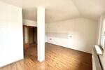 Dachgeschoßwohnung Limbach-Oberfrohna Oberfrohna - 4 Zimmer, 92 m&sup2;, 644&euro; | Angebot:26664449