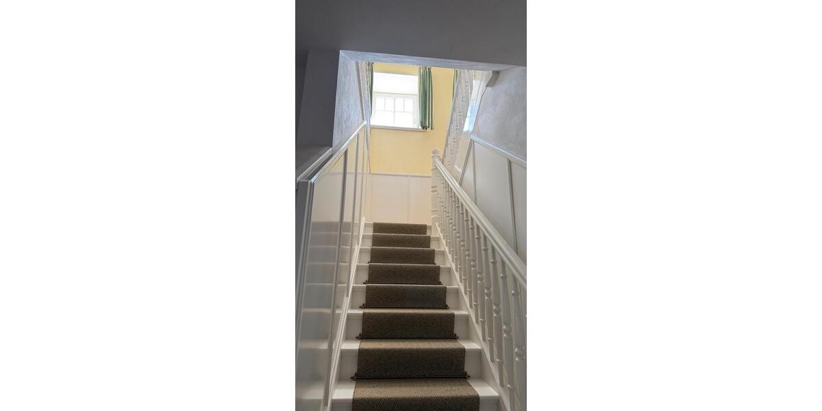 Dachgeschoßwohnung Bredstedt - 5 Zimmer, 131 m&sup2;, 1.090&euro; | Angebot:26335644