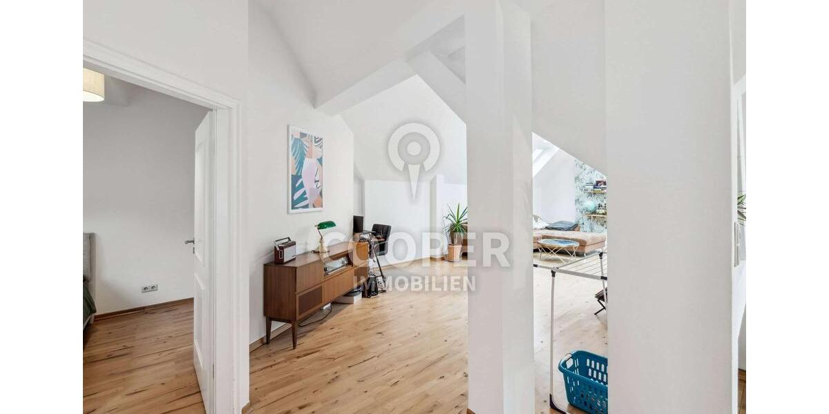 Dachgeschoßwohnung Hannover Südstadt - 3 Zimmer, 86 m&sup2;, 1.650&euro; | Angebot:26492924