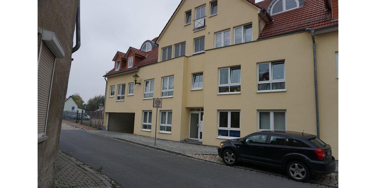 Erdgeschoßwohnung Bad Lauchstädt - 2 Zimmer, 72 m&sup2;, 490&euro; | Angebot:26211980