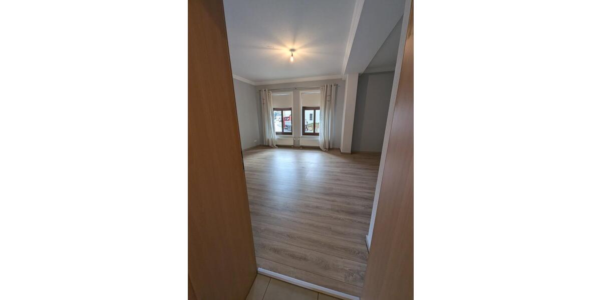 Hochparterre Delitzsch - 4 Zimmer, 143 m&sup2;, 1.299&euro; | Angebot:26630148