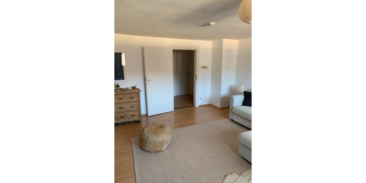 Dachgeschoßwohnung Karlsruhe Südstadt - 2 Zimmer, 66 m&sup2;, 1.150&euro; | Angebot:25161016