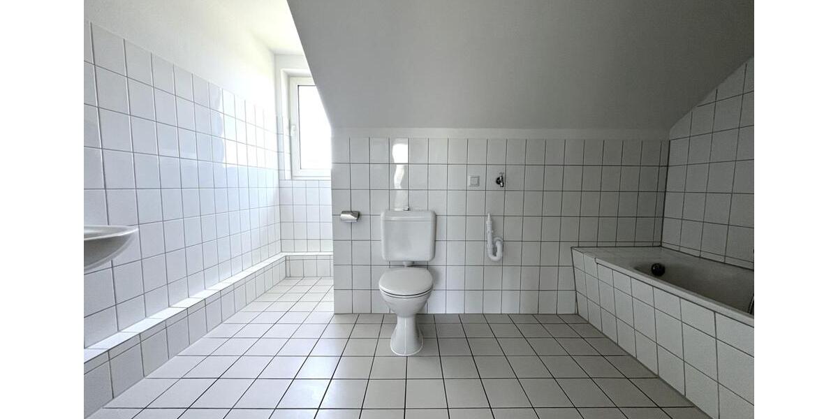 Dachgeschoßwohnung Oyten - 2 Zimmer, 61 m&sup2;, 560&euro; | Angebot:26348240