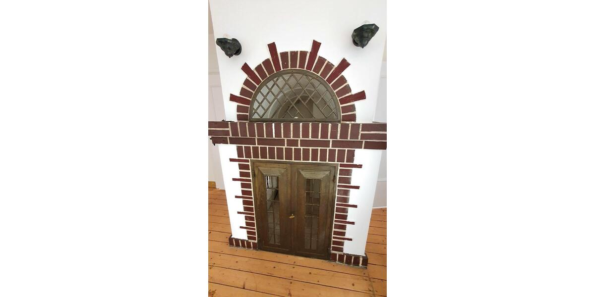 Exklusive 5-Zimmer-Wohnung in schöner Villa. Mit eigenem Gartenbereich und Garage. 5 zimmer