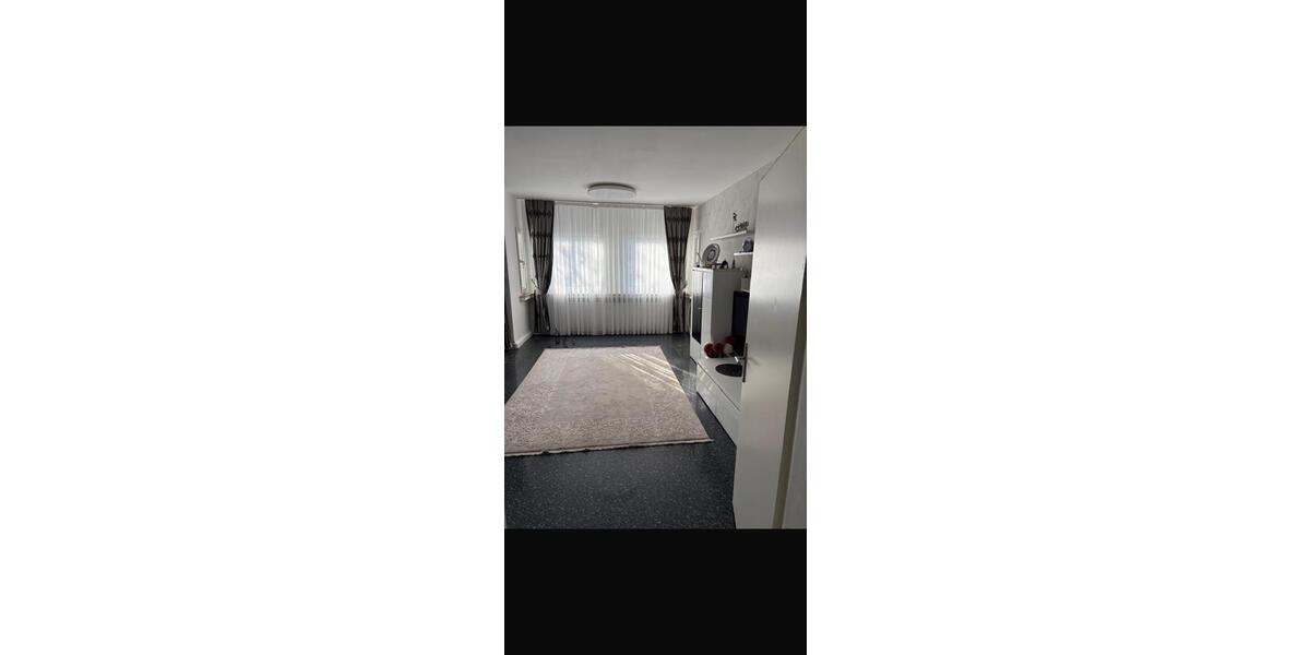 Etagenwohnung Köln Mülheim - 3 Zimmer, 95 m&sup2;, 1.160&euro; | Angebot:26226701