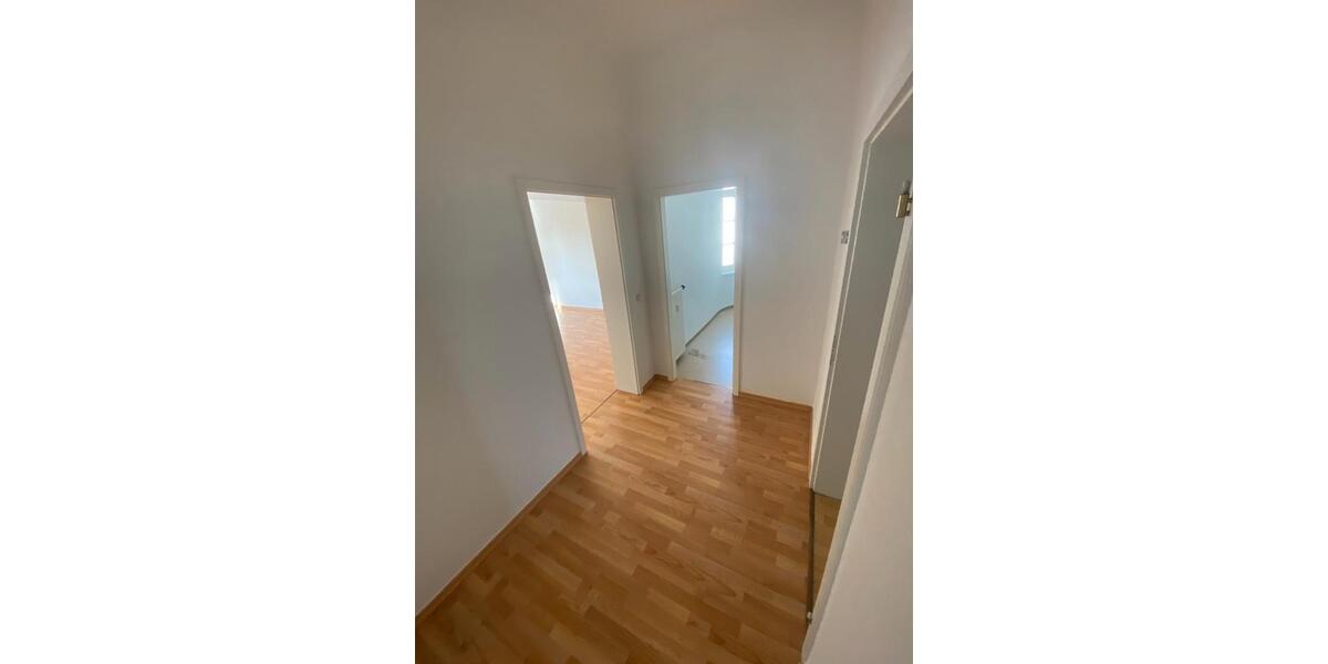 Etagenwohnung Ballenstedt - 2 Zimmer, 66 m&sup2;, 430&euro; | Angebot:23038060