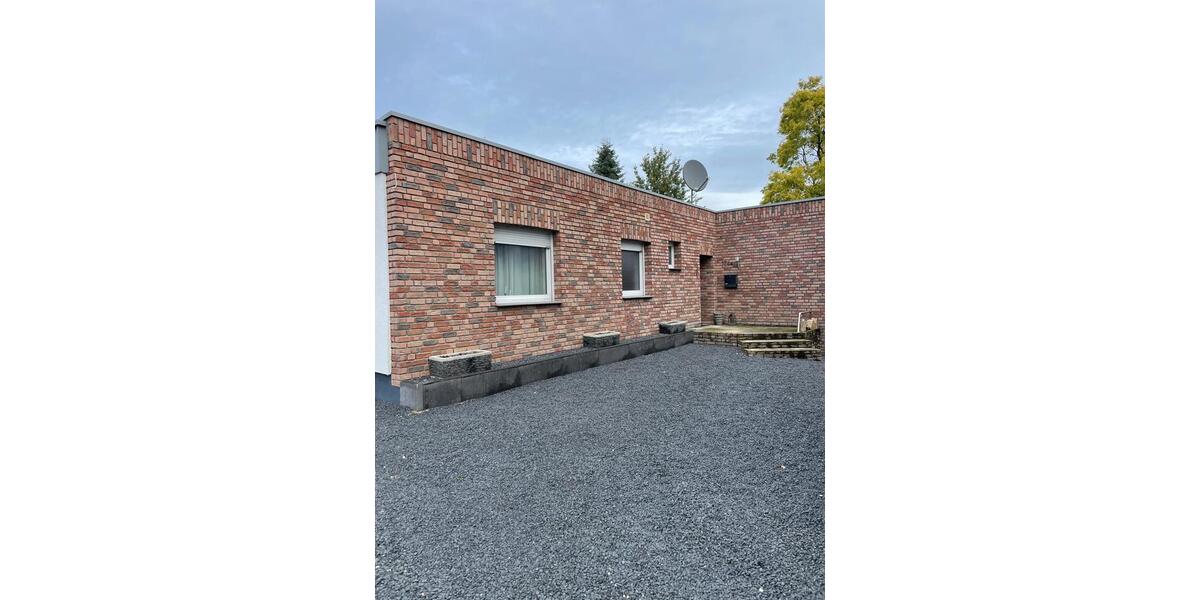 Bungalow Wegberg - 3 Zimmer, 120 m&sup2;, 1.280&euro; | Angebot:26254371