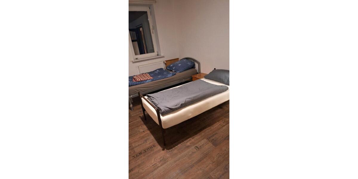 Wohnen auf Zeit Isernhagen - 3 Zimmer, 100 m&sup2;, 18&euro; | Angebot:24819402