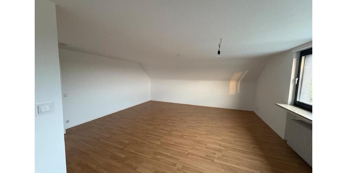 Terrassenwohnung Solingen Mitte - 3 Zimmer, 98 m&sup2;, 1.530&euro; | Angebot:24693757