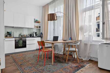 Wohnung Berlin Mitte - 2 Zimmer, 67 m&sup2;, 1.480&euro; | Angebot:27189680