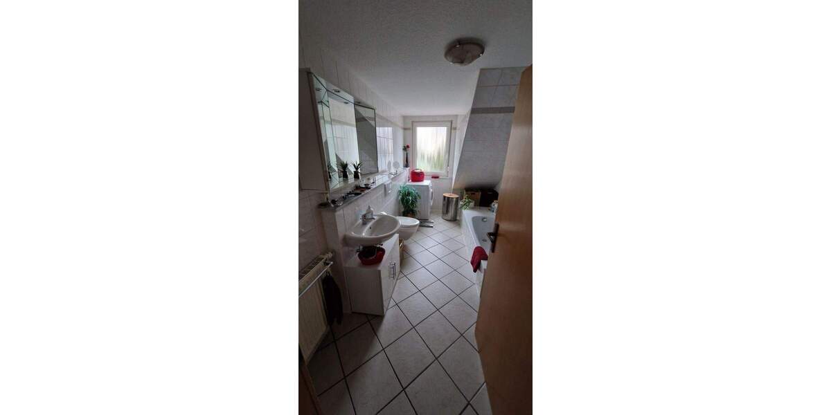 Etagenwohnung Herrieden - 3 Zimmer, 83 m&sup2;, 800&euro; | Angebot:24114789