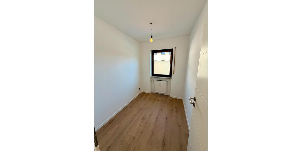 Erdgeschoßwohnung Nürnberg Gaismannshof - 3 Zimmer, 70 m&sup2;, 1.250&euro; | Angebot:26701504