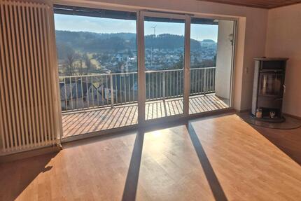 Wohnung Bad Endbach - 5 Zimmer, 140 m&sup2;, 999&euro; | Angebot:25353179