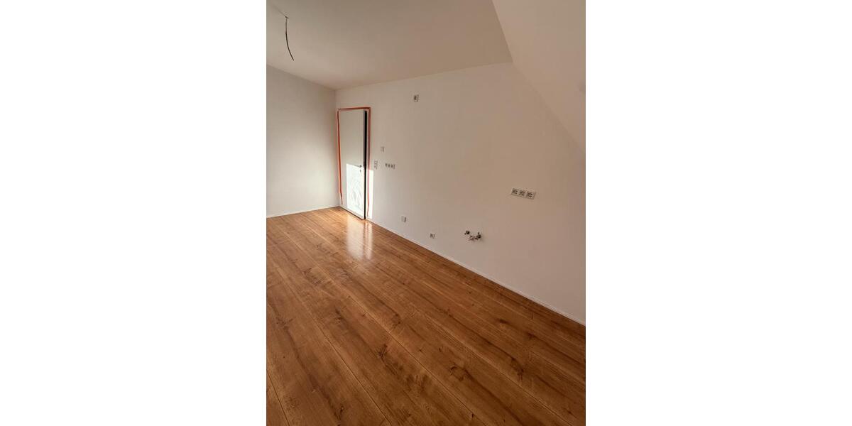 Dachgeschoßwohnung Frammersbach - 4 Zimmer, 100 m&sup2;, 850&euro; | Angebot:24705710