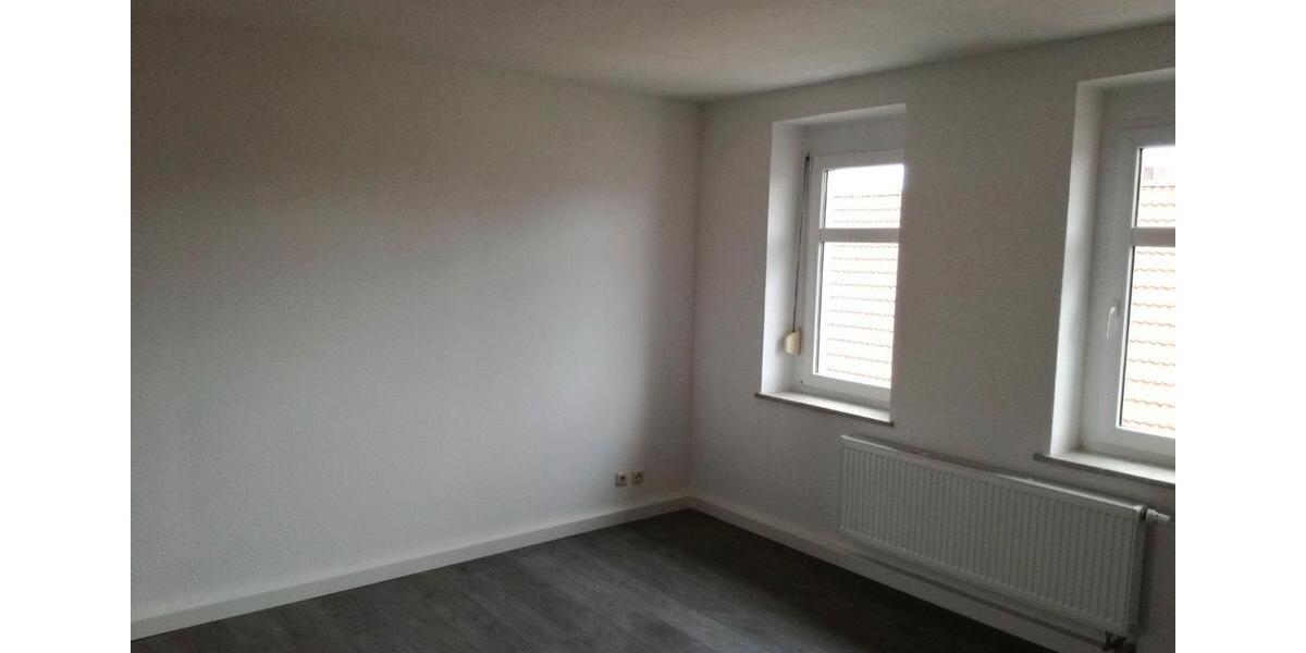 Etagenwohnung Zörbig - 3 Zimmer, 61 m&sup2;, 400&euro; | Angebot:25873534