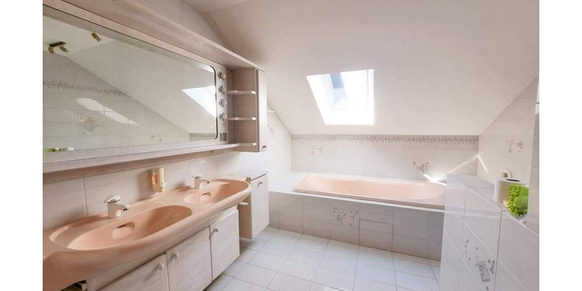 Einfamilienhaus Feldafing - 5 Zimmer, 120 m&sup2;, 2.600&euro; | Angebot:25700150