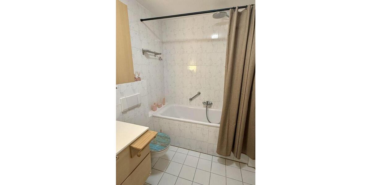 Dachgeschoßwohnung Pulheim - 2 Zimmer, 82 m&sup2;, 920&euro; | Angebot:26565259