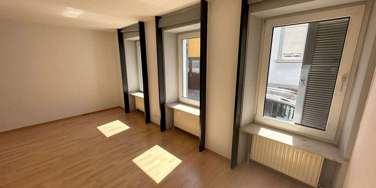 Einfamilienhaus Kaiserslautern Betzenberg - 3 Zimmer, 102 m&sup2;, 1.150&euro; | Angebot:24372221
