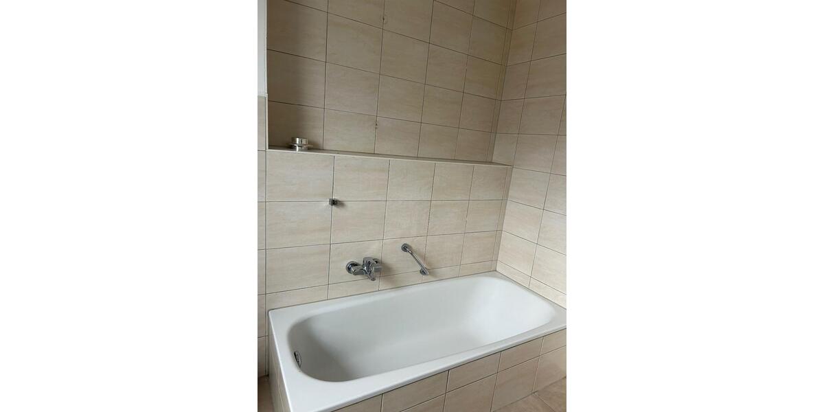 Etagenwohnung Kelheim - 3 Zimmer, 87 m&sup2;, 1.130&euro; | Angebot:24347466