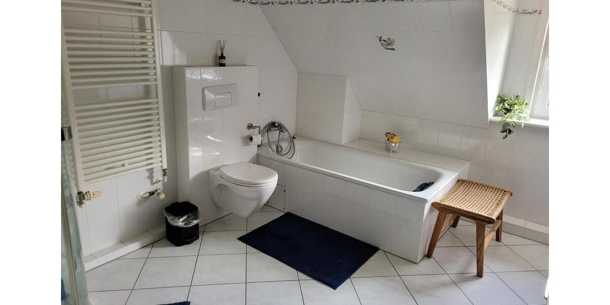 Einfamilienhaus Schneverdingen - 6 Zimmer, 161 m&sup2;, 1.800&euro; | Angebot:25167741