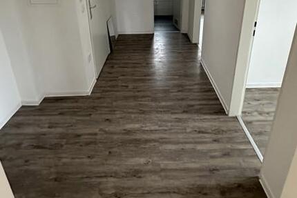 Ob alleine oder zu zweit: Helle 2-Zimmer-Wohnung mit Balkon zimmer