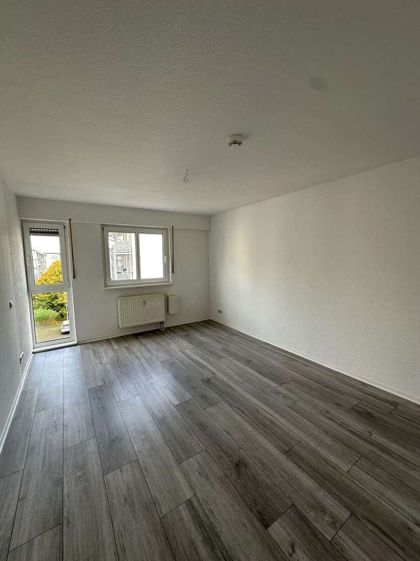 ++Frisch Sanierte Familienwohnung mit Aufzug++ 4 zimmer