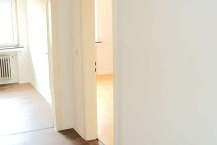 Wohnung Uetze - 3 Zimmer, 80 m&sup2;, 495&euro; | Angebot:24975589